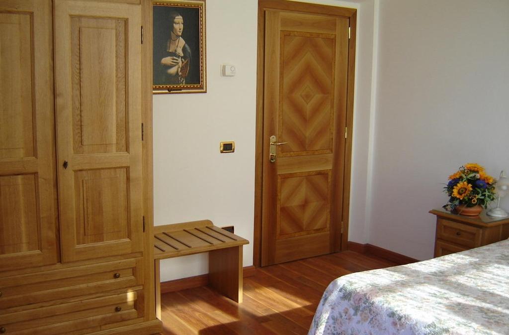 Hotel La Rosa Ronta Pokoj fotografie